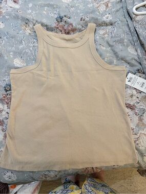 No boundaries tank